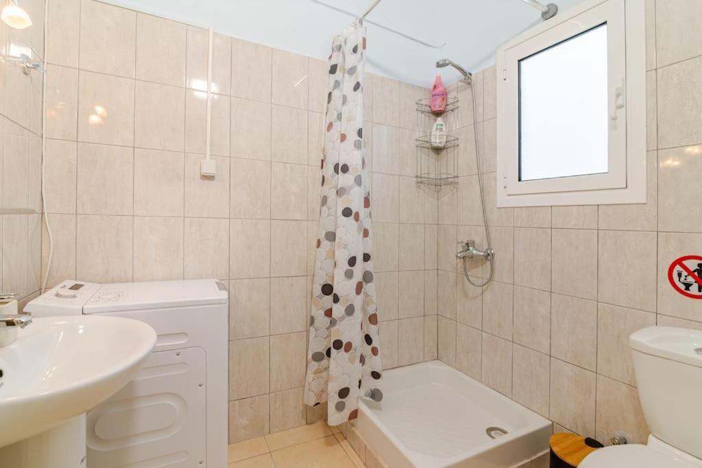 Seaside Escape Apartments - Poseidon Παλαιά Φώκαια Εξωτερικό φωτογραφία