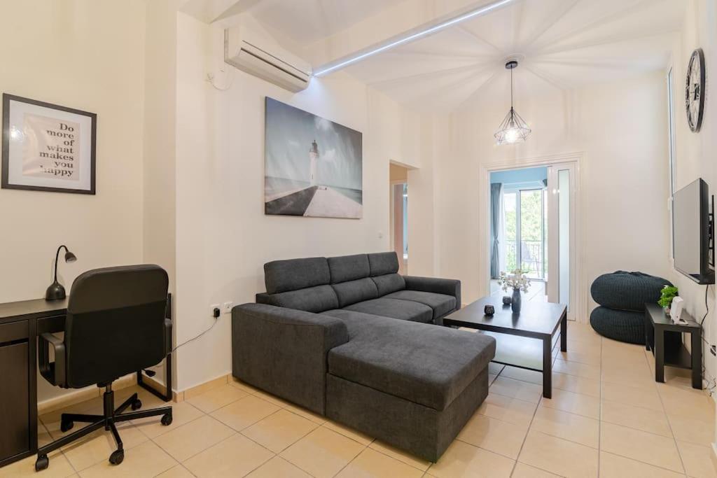 Seaside Escape Apartments - Poseidon Παλαιά Φώκαια Εξωτερικό φωτογραφία